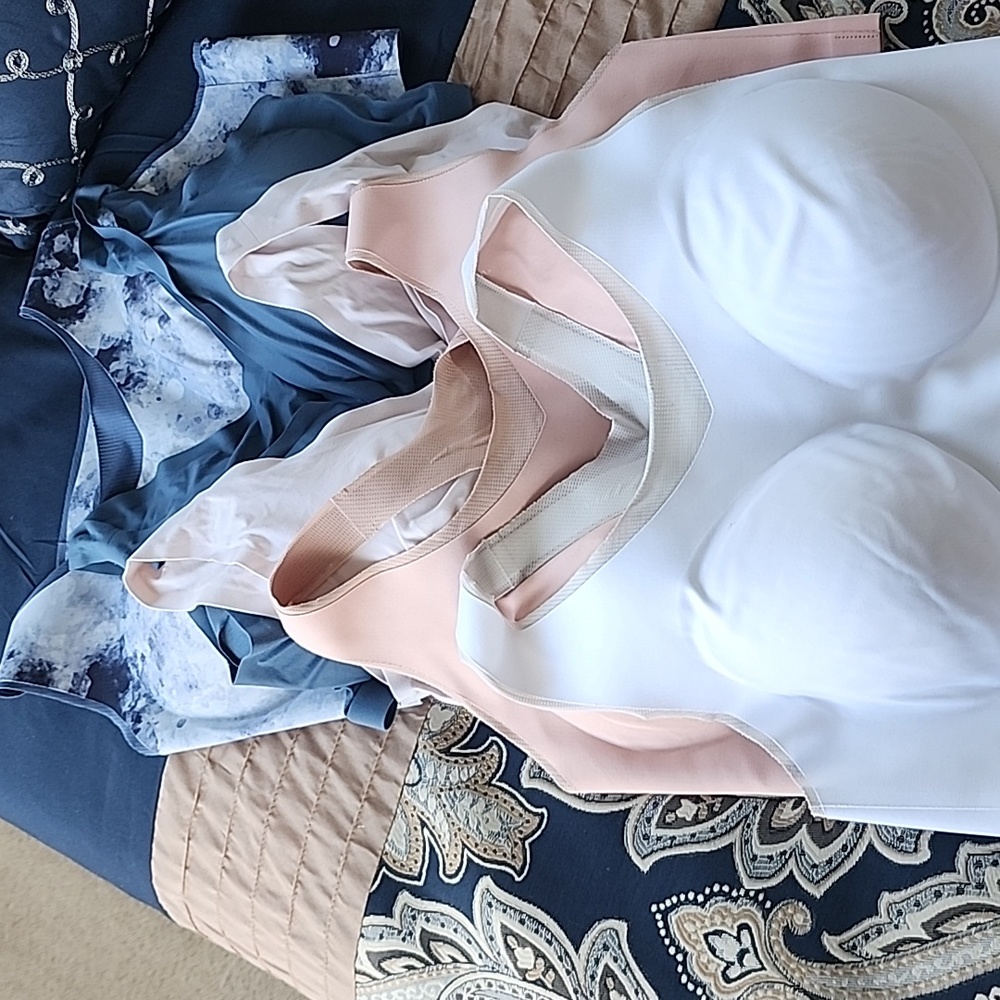 Bras...XXL